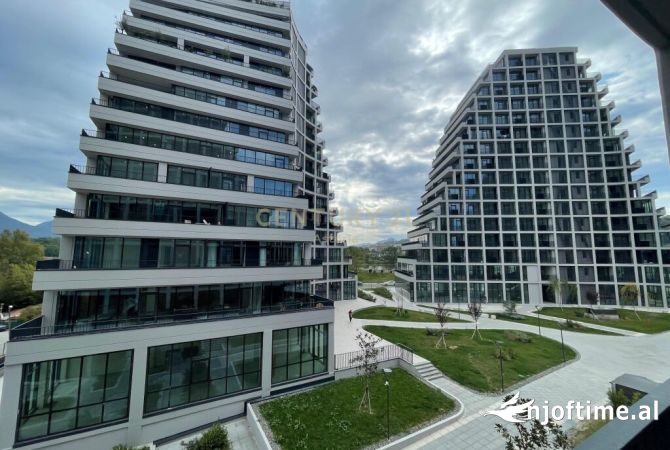 Ambiente Commerciale in Affitto 3+1 a Tirana - 1,000 Euro