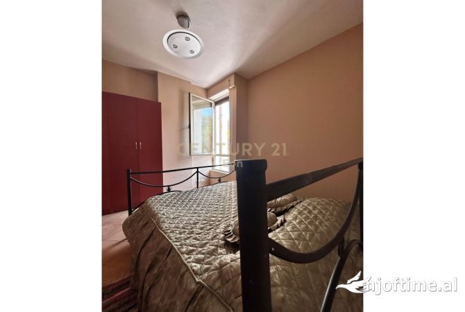 Appartamento in vendita a Durazzo 1+1, Arredato