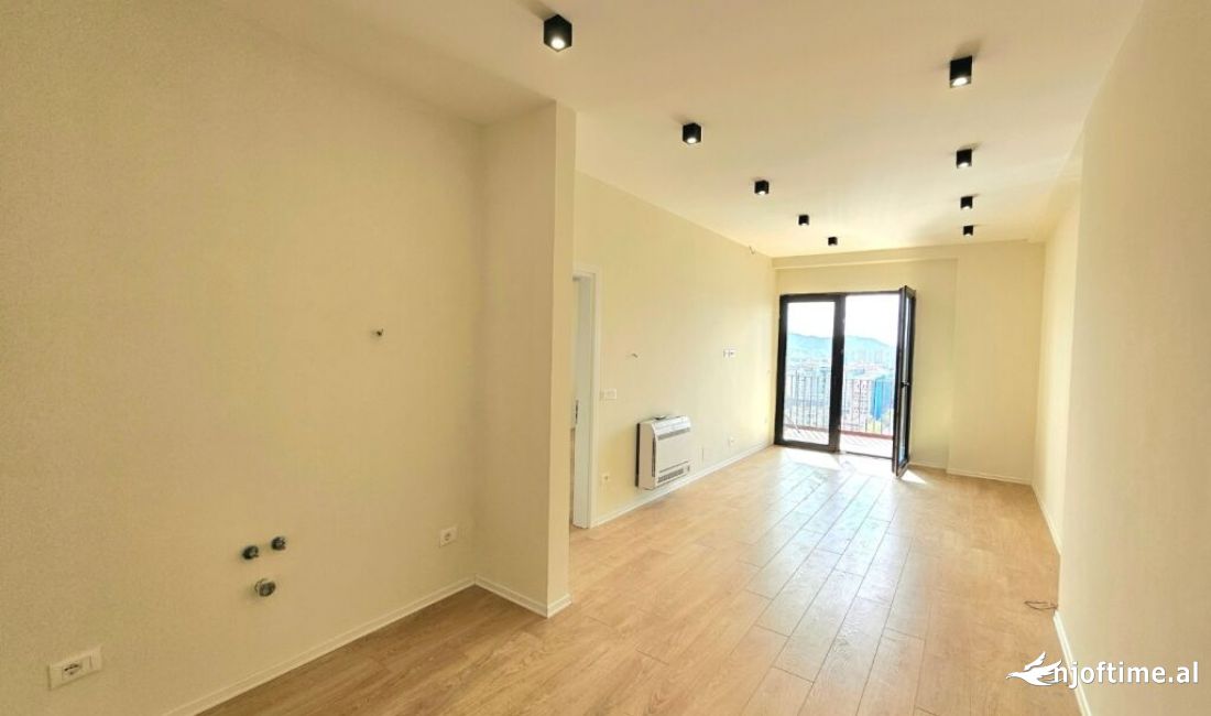 ZYRE PER QIRA NE TIRANA GARDEN BUILDING