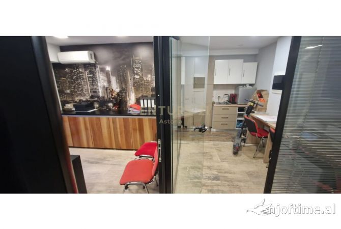 Business Property in Sale 1+1 in Tirana - 324,000 Euro