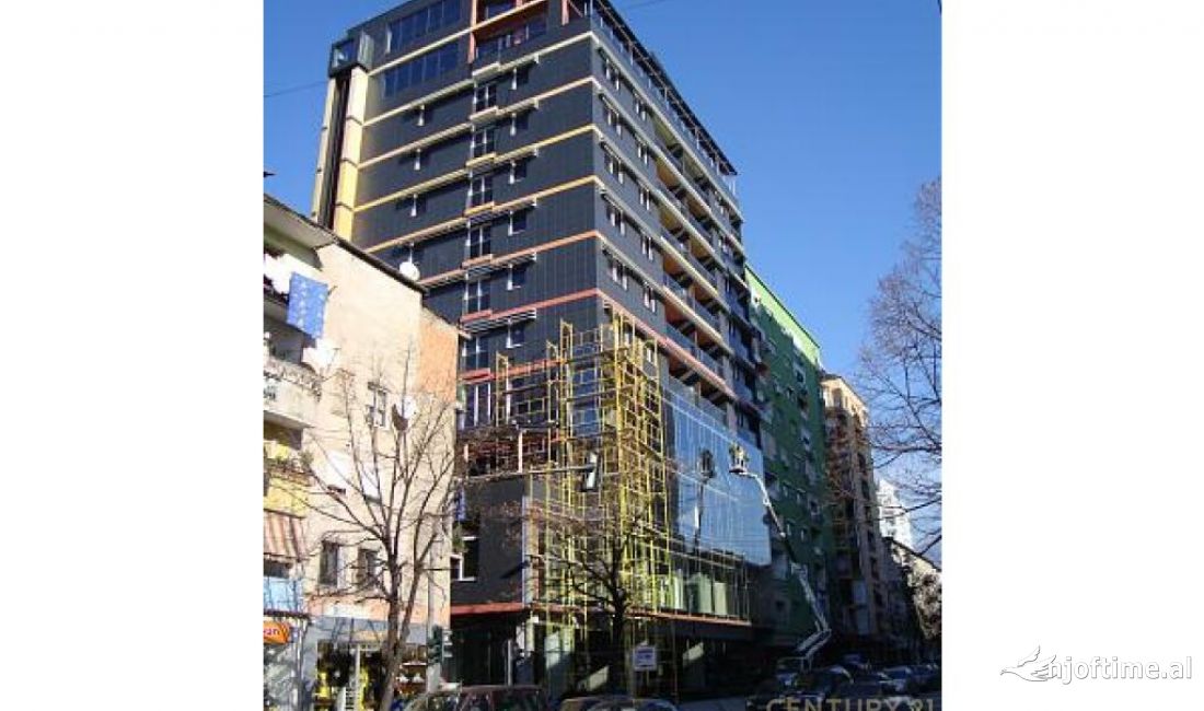 Zyre per Shitje tek Vesa Center Ish Blloku, Tirana - 180000Euro | 30m2
