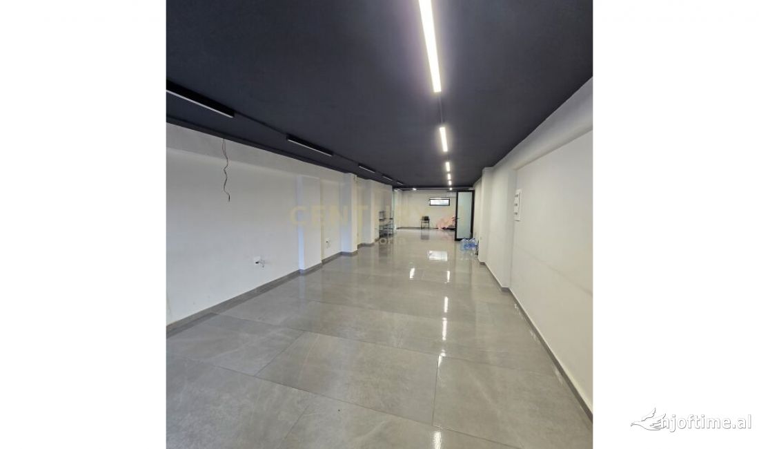 Njesi komerciale ekskluzive per shitje ne Zog te Zi, cmim OKAZION!