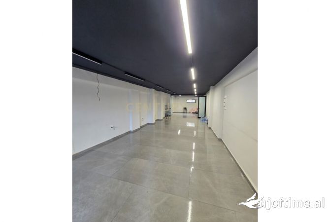 Njesi komerciale ekskluzive per shitje ne Zog te Zi, cmim OKAZION!