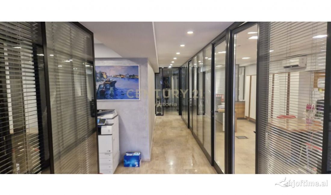 Njesi komerciale e investuar, ekskluzive per shitje ne Zog te Zi, cmim OKAZION!