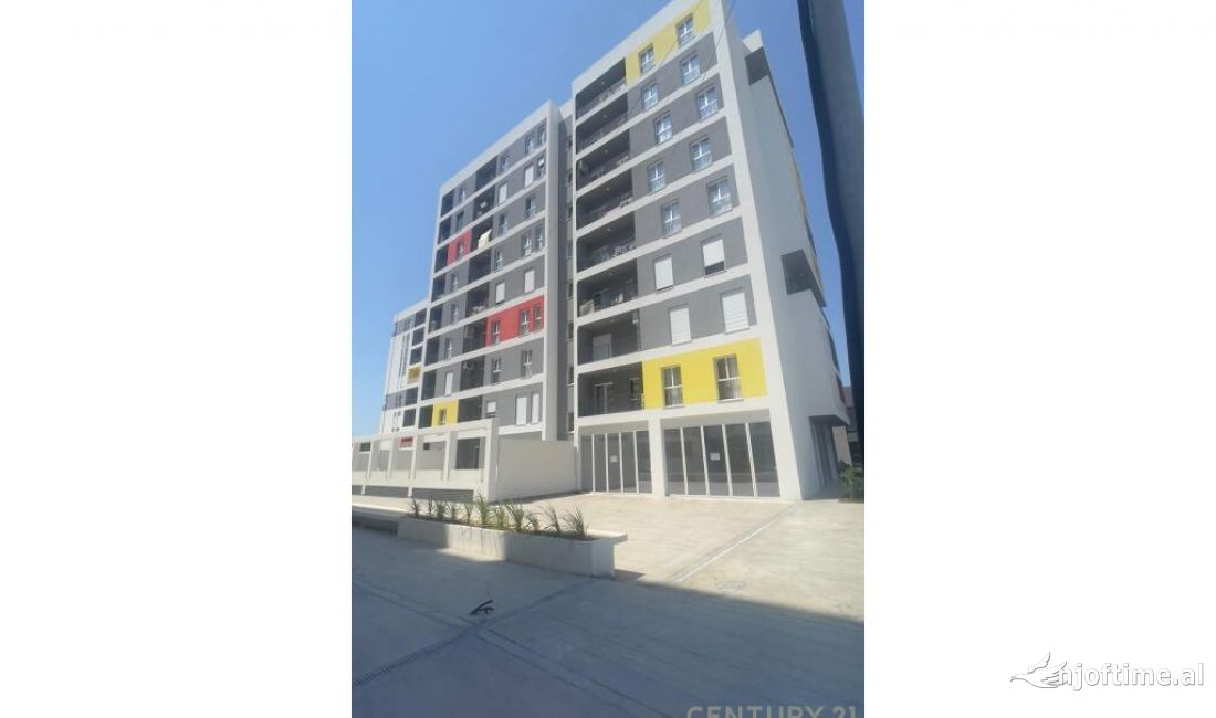 Shtepi ne shitje Apartament ne Tirane, 1+1, Mobilimi Bosh, pa mobiluar, Pagesa 65,000  Euro.