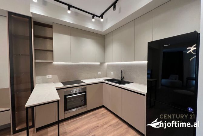 Shtepi me qera Apartament ne Tirane, 2+1, Mobilimi E mobiluar, Pagesa 1,000  Euro.