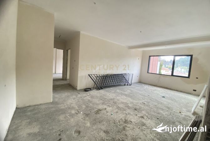 Appartamento in vendita a Tirana 2+1, Vuoto