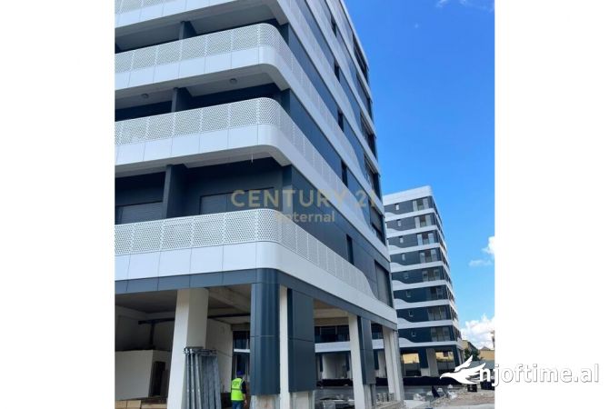 Shtepi ne shitje Apartament ne Tirane, 2+1, Mobilimi Bosh, pa mobiluar, Pagesa 156,000  Euro.