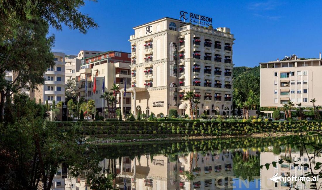 SHESIM AMBIENT KOMERCIAL TEK LIQENI I THATE PERBALLE RADISSON COLLECTION !