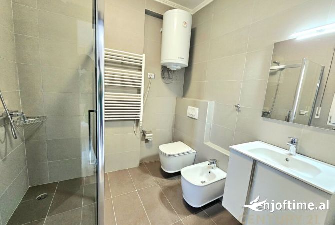 Shtepi me qera Duplex(shtepi me 2 kate) ne Tirane, 3+1, Mobilimi E mobiluar, Pagesa 1,200  Euro.