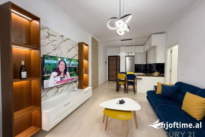 Shtepi me qera Apartament ne Tirane, 2+1, Mobilimi E mobiluar, Pagesa 700  Euro.