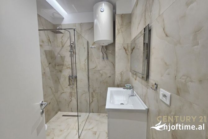 Shtepi me qera Apartament ne Tirane, 2+1, Mobilimi E mobiluar, Pagesa 850  Euro.