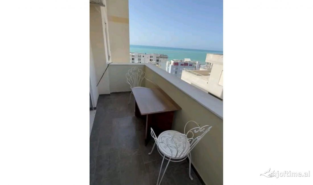 Shtepi ne shitje Apartament ne Durres, 1+1, Mobilimi Bosh, pa mobiluar, Pagesa 55,000  Euro.