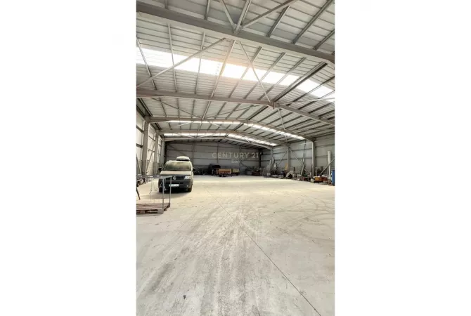 Business Property for Rent 4+1 in Durres - 1,500 Euro