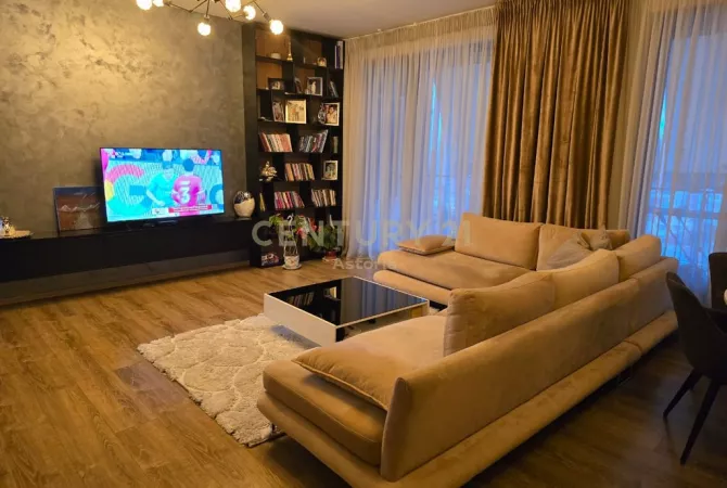 JEPET ME QIRA APRTAMENT 2+1+2 TE REZIDENCA ALBA, ISH FUSHA AVIACIONIT