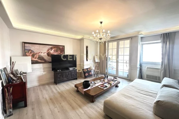 Shtepi ne shitje Apartament ne Tirane, 2+1, Mobilimi E mobiluar, Pagesa 220,000  Euro.