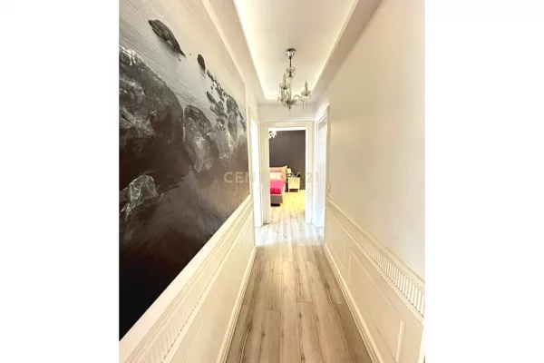 Shtepi ne shitje Apartament ne Tirane, 2+1, Mobilimi E mobiluar, Pagesa 220,000  Euro.