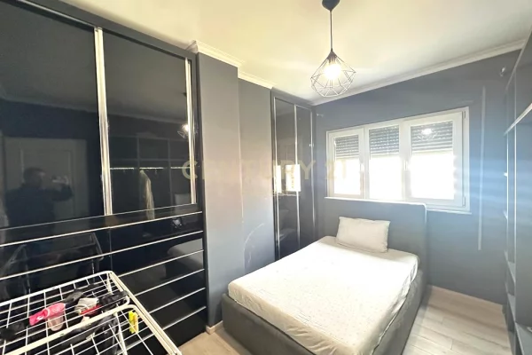 Shtepi ne shitje Apartament ne Tirane, 2+1, Mobilimi E mobiluar, Pagesa 220,000  Euro.