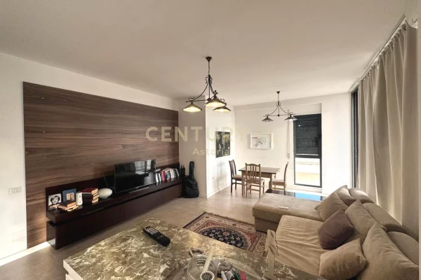 Shtepi ne shitje Apartament ne Tirane, 2+1, Mobilimi E mobiluar, Pagesa 149,000  Euro.