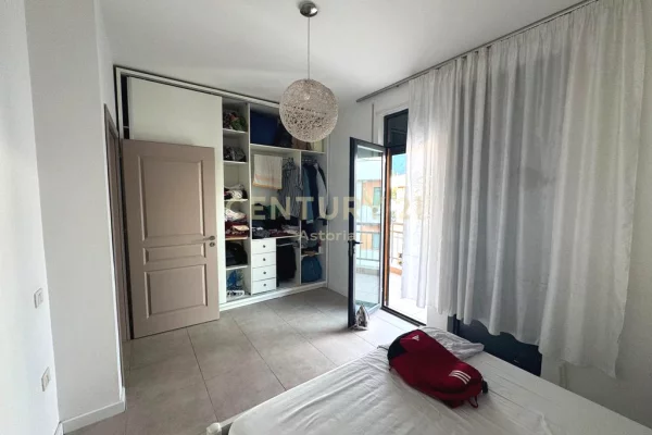 Shtepi ne shitje Apartament ne Tirane, 2+1, Mobilimi E mobiluar, Pagesa 149,000  Euro.