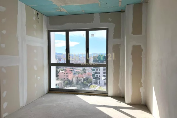 Shtepi ne shitje Apartament ne Tirane, 2+1, Mobilimi Bosh, pa mobiluar, Pagesa 322,000  Euro.