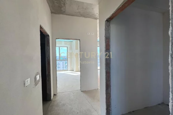 Shtepi ne shitje Apartament ne Tirane, 2+1, Mobilimi Bosh, pa mobiluar, Pagesa 322,000  Euro.
