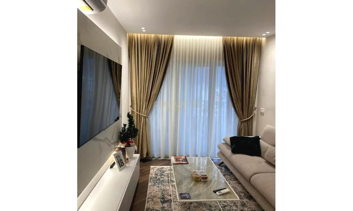 Shtepi ne shitje Apartament ne Tirane, 1+1, Mobilimi E mobiluar, Pagesa 177,000  Euro.