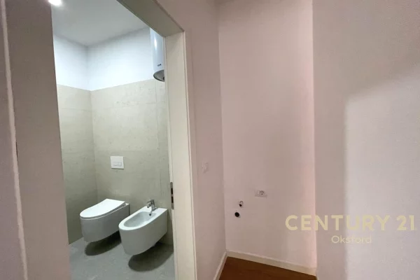 Shtepi ne shitje Apartament ne Tirane, 2+1, Mobilimi E mobiluar, Pagesa 149,000  Euro.