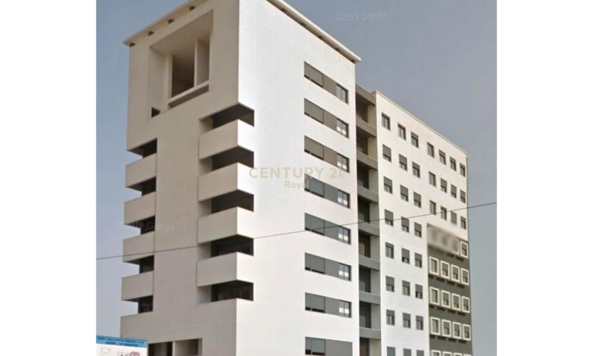 Shtepi ne shitje Apartament ne Tirane, 2+1, Mobilimi Bosh, pa mobiluar, Pagesa 110,000  Euro.