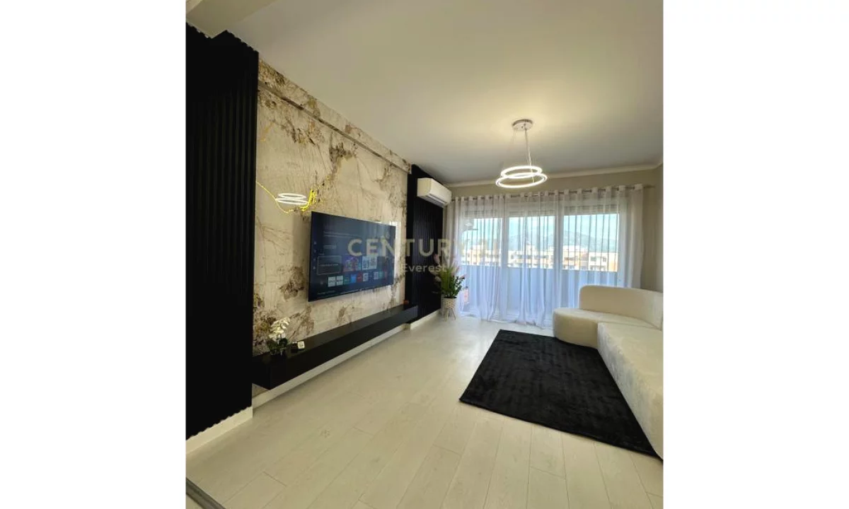 Shtepi ne shitje Apartament ne Tirane, 2+1, Mobilimi E mobiluar, Pagesa 155,000  Euro.