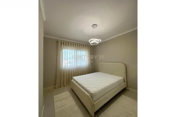 Shtepi ne shitje Apartament ne Tirane, 2+1, Mobilimi E mobiluar, Pagesa 155,000  Euro.