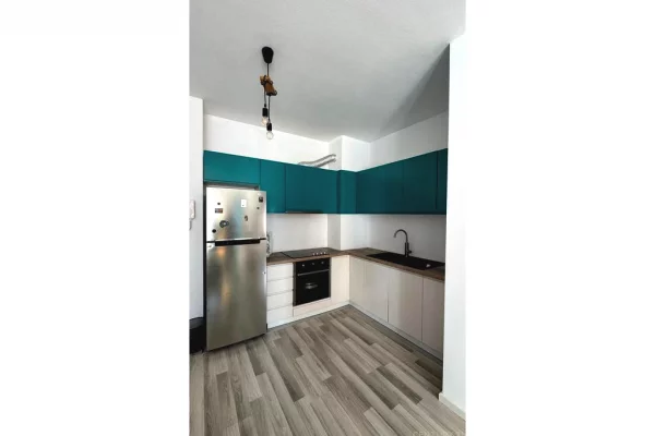 Shtepi ne shitje Apartament ne Tirane, 1+1, Mobilimi E mobiluar, Pagesa 135,000  Euro.