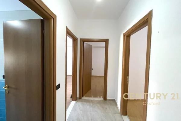 Shtepi ne shitje Apartament ne Tirane, 2+1, Mobilimi Bosh, pa mobiluar, Pagesa 140,000  Euro.