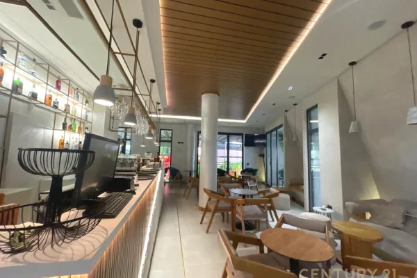 Business Property for Rent 2+1 in Tirana - 1,800 Euro