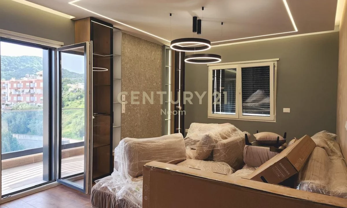 Shtepi ne shitje Apartament ne Tirane, 2+1, Mobilimi E mobiluar, Pagesa 260,000  Euro.