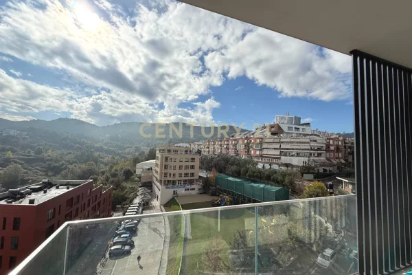 Shtepi ne shitje Apartament ne Tirane, 2+1, Mobilimi E mobiluar, Pagesa 260,000  Euro.