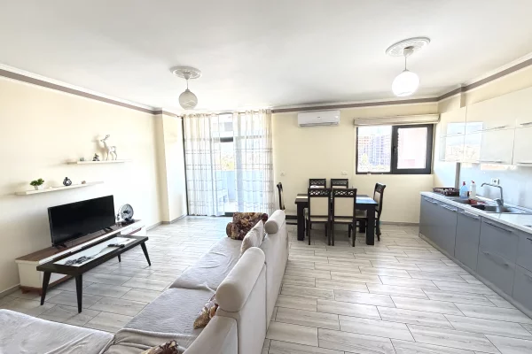 Shtepi me qera Apartament ne Tirane, 2+1, Mobilimi E mobiluar, Pagesa 550  Euro.