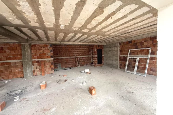 Shtepi ne shitje 2+1 ne Tirane - 149,000 Euro