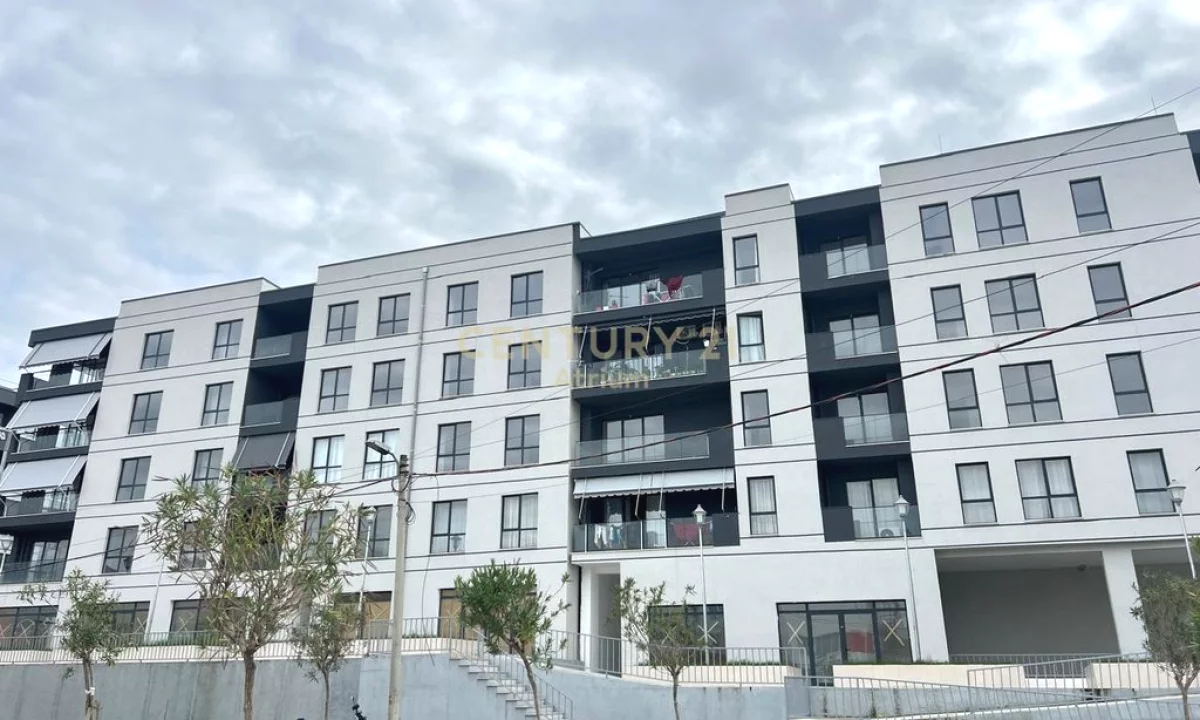 Shtepi ne shitje Apartament ne Tirane, 2+1, Mobilimi E mobiluar, Pagesa 135,000  Euro.