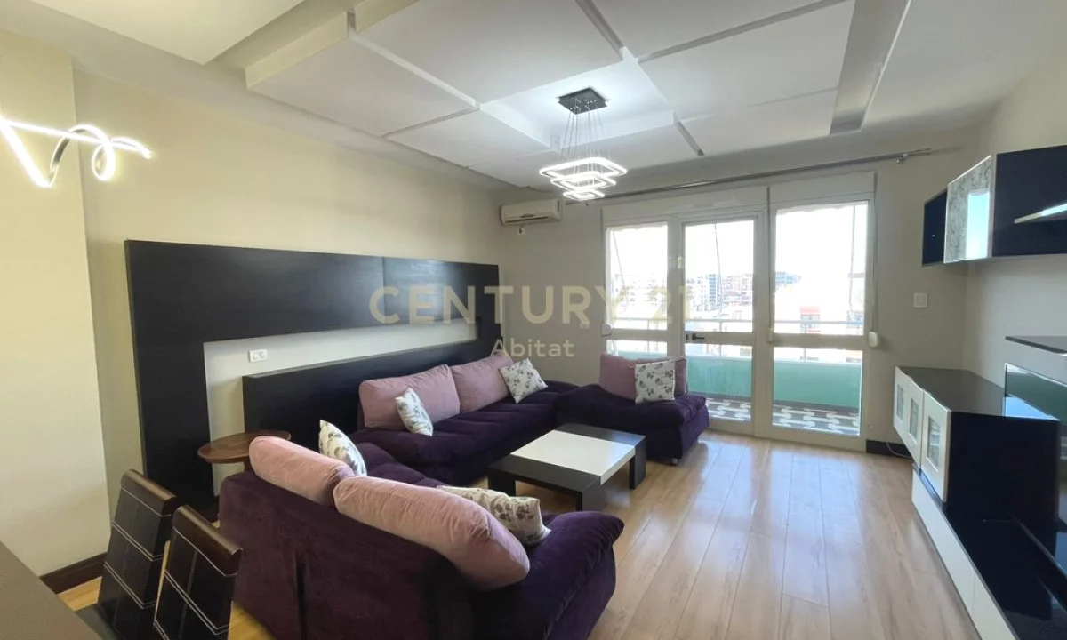 Shtepi ne shitje Apartament ne Tirane, 2+1, Mobilimi E mobiluar, Pagesa 157,000  Euro.