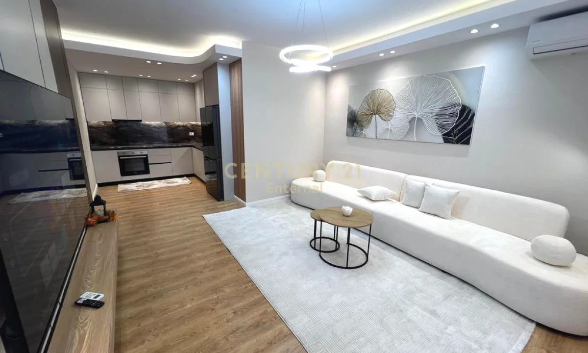 Shtepi ne shitje Apartament ne Tirane, 2+1, Mobilimi E mobiluar, Pagesa 173,000  Euro.