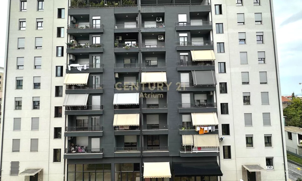 Shtepi ne shitje Apartament ne Tirane, 2+1, Mobilimi E mobiluar, Pagesa 195,000  Euro.