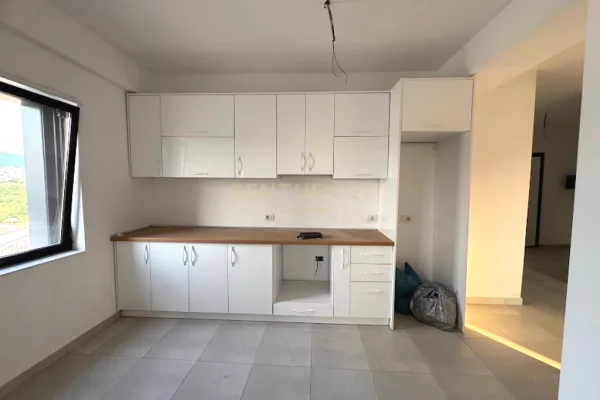 SHESIM APARTAMENT 2+1 TEK REZIDENCA KODRA E DIELLIT !