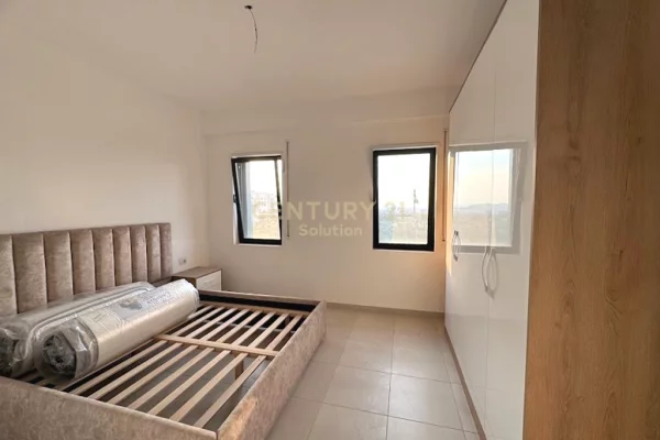 Shtepi ne shitje Apartament ne Tirane, 2+1, Mobilimi E mobiluar, Pagesa 180,000  Euro.
