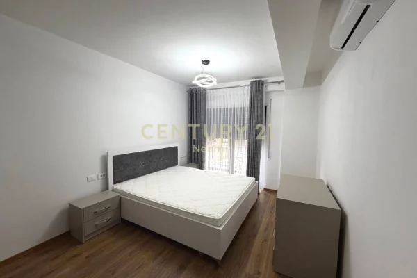 Shtepi me qera Apartament ne Tirane, 2+1, Mobilimi E mobiluar, Pagesa 800  Euro.