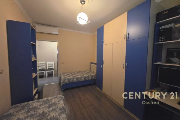 Shtepi ne shitje Apartament ne Tirane, 2+1, Mobilimi E mobiluar, Pagesa 167,000  Euro.