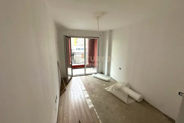 Shtepi ne shitje Apartament ne Tirane, 1+1, Mobilimi E mobiluar, Pagesa 139,000  Euro.