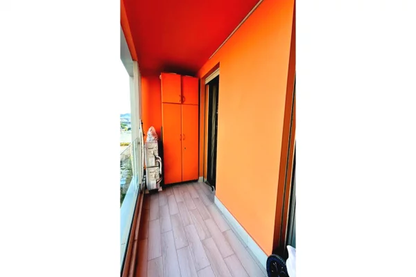 Shtepi ne shitje Apartament ne Tirane, 1+1, Mobilimi E mobiluar, Pagesa 199,000  Euro.