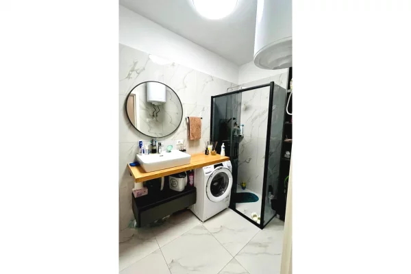 Shtepi ne shitje Apartament ne Tirane, 1+1, Mobilimi E mobiluar, Pagesa 199,000  Euro.