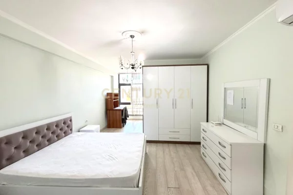 Shtepi me qera Apartament ne Tirane, 2+1, Mobilimi E mobiluar, Pagesa 530  Euro.
